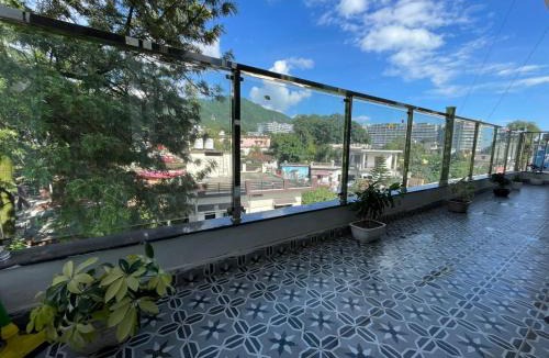 Bullawala Apartment | Hillview