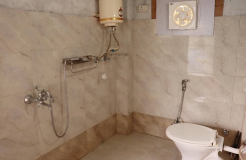 Kaul Hotel | Himalaya View Resort
