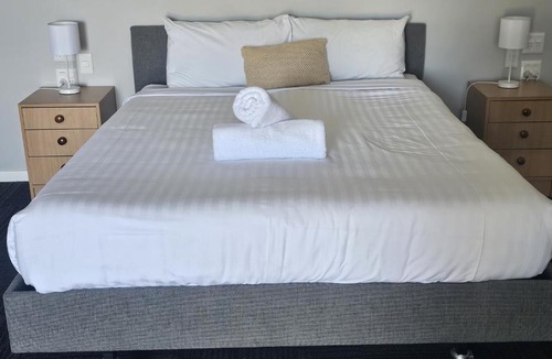 Moruya Hotel | Hive Hotel, Moruya