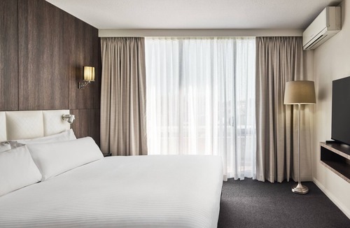 Cabramatta Hotel | Holiday Inn Warwick Farm by IHG