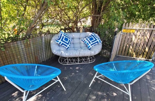 Eildon House | Homely Lakeside Getaway - Pet Friendly - 20% OFF