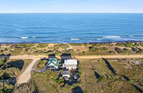The Honeysuckles House | Honeysuckles Ultimate Beach Escape