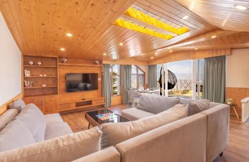 Mashobra Apartment | Hostie Heaven View - Panoramic 3BHK Duplex Retreat with Private Patio