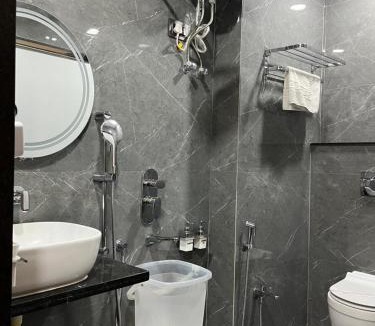 Hingana Hotel | Hotel Ace Inn