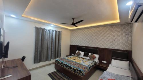 Agra Hotel | Hotel Akash Inn