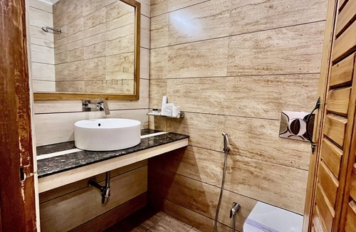 Dharamshala Hotel | Hotel Asian Plaza Dharamshala