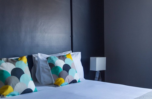 Orange Hotel | Hotel Canobolas