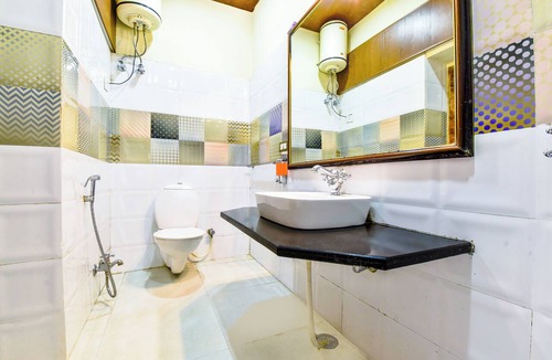 Mount Abu Hotel | Hotel Castle Rock Mount Abu by SAH