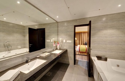 Bemloi Hotel | Hotel Combermere