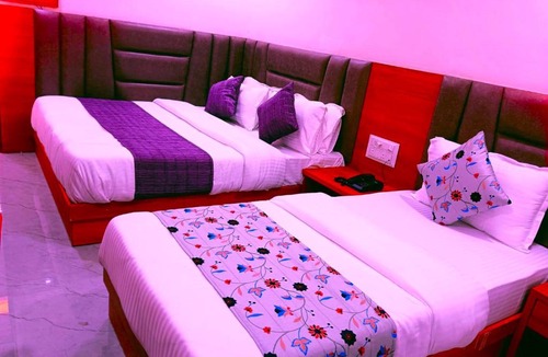 Gandhinagar Hotel | Hotel Crystal