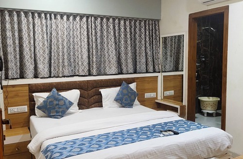 Ahmedabad Hotel | Hotel Dev Palace