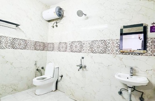 Noida Hotel | Hotel Dharma Villa - Sector 11 Noida