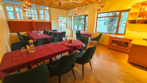 Kargil Hotel | Hotel Ech Aar, Kargil