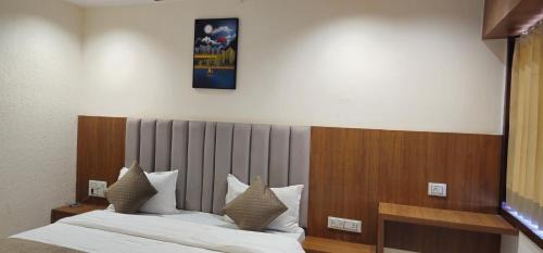 Dholka Hotel | Hotel Glory