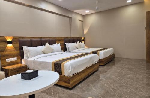 Bandra West Hotel | Hotel Grace Galaxy