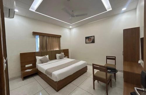 Panch Mahals District Hotel | Hotel Grand Ekta