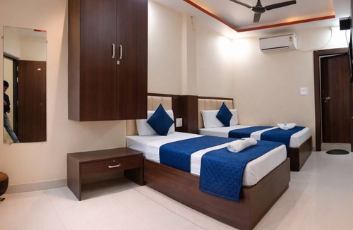 Alambagh Hotel | Hotel Grill Inn