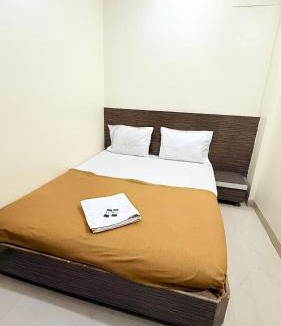 Shirdi Hotel | HOTEL GRKK - Near Shri Saibaba Samadhi Temple Shirdi