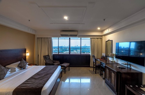 Shanthala Nagar Hotel | Hotel Ivory Tower