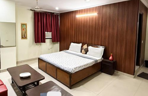 Karol Bagh Hotel | Hotel Joy Premium - Karol Bagh
