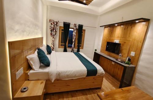 Almora Hotel | Hotel Karans Inn