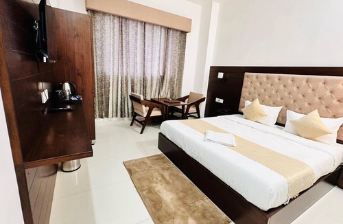 Dehradun Hotel | Hotel Krishna Palace