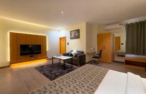 Gwalior Hotel | Hotel Kunadan Courtyard