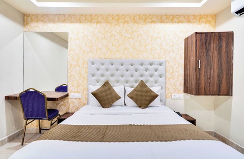 Shamshabad Hotel | Hotel La Sky Boutique
