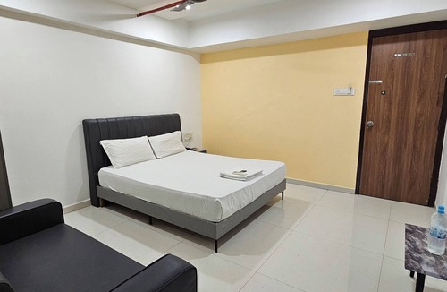 Surat Hotel | Hotel Lennox