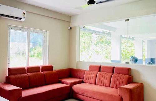 Alwaye Hotel | Hotel Livora