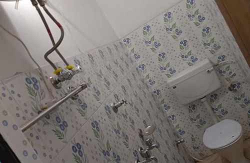 Guptkashi Hotel | Hotel Madhuban