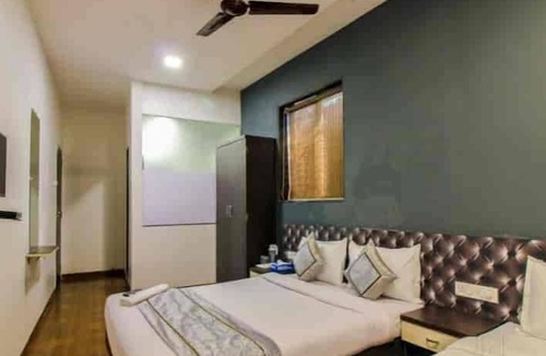 Kandiwali West Hotel | Hotel Marvey Residency