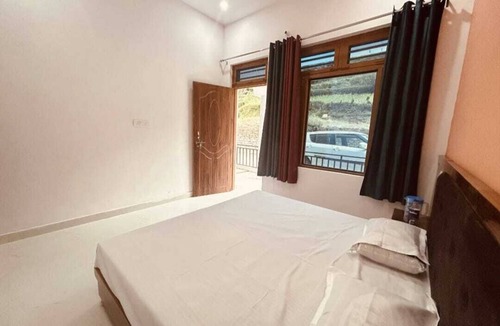 Sitapur Hotel | Hotel Moon Rise