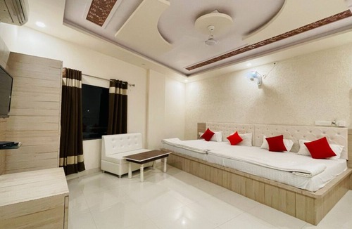 Kota Hotel | Hotel Namo Palace