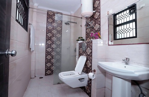 Noida Hotel | Hotel Noida Nest 105