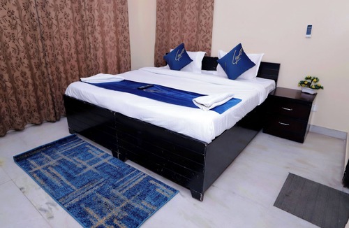 Noida Hotel | Hotel Noida Nest 105