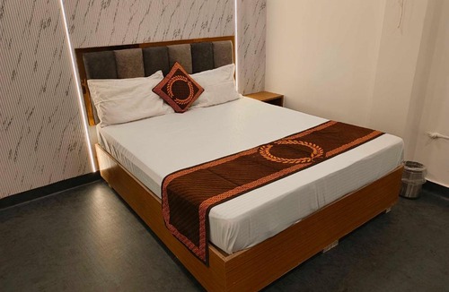Gorakhpur Hotel | Hotel O A5 Blue
