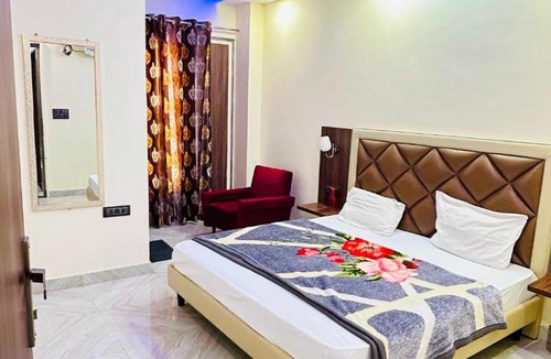 Rohtak Hotel | Hotel O Heaven