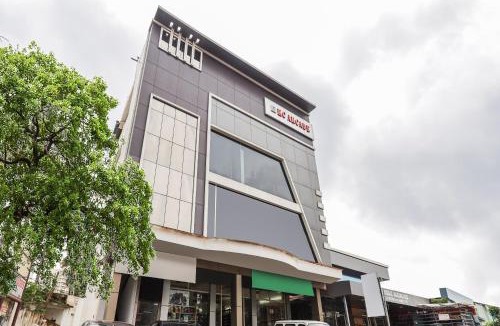 Kakkanad Apartment | Hotel O KC Arcade