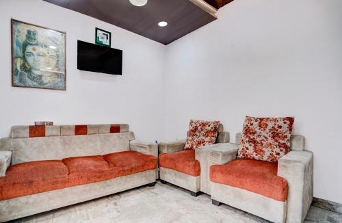 Kalyanpur Hotel | Hotel O Paras Palace