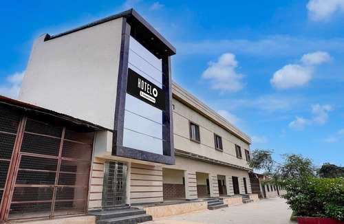 Mathura House | Hotel O Yamuna Riverview Swyamwar Resort