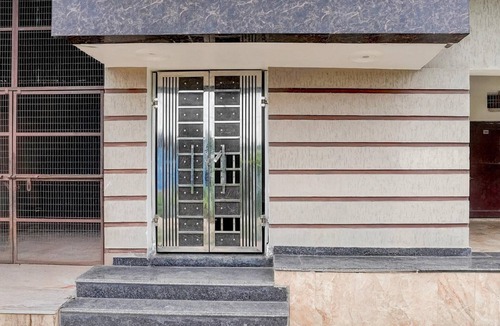 Mathura House | Hotel O Yamuna Riverview Swyamwar Resort