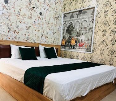 Bathinda Apartment | Hotel park view