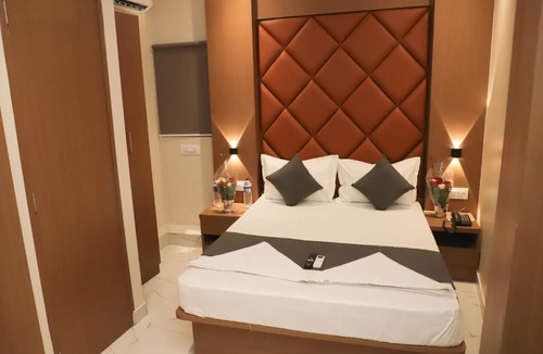 Chembur East Hotel | Hotel Pramila