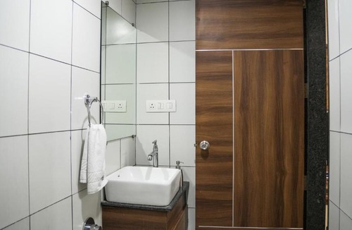 Baner Hotel | Hotel Prime Suites - Baner