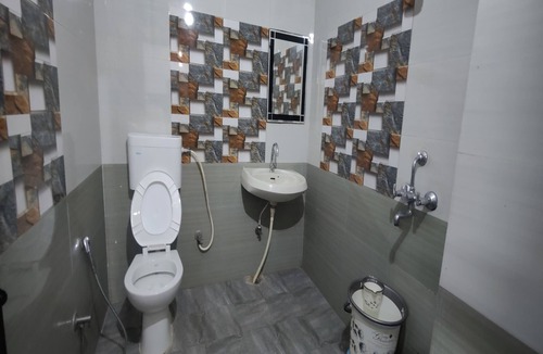 Sindhi Camp Hotel | Hotel Purohit Sindhi Camp
