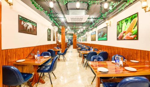 Sector 27 Hotel | Hotel Quadis Central - Sector 27, NOIDA