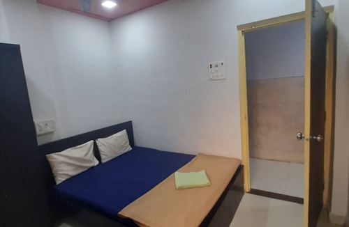 Neral Hotel | Hotel Radhakrishna