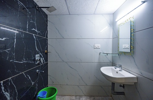 Mangalore Hotel | Hotel Rajdhani Inn & Suites