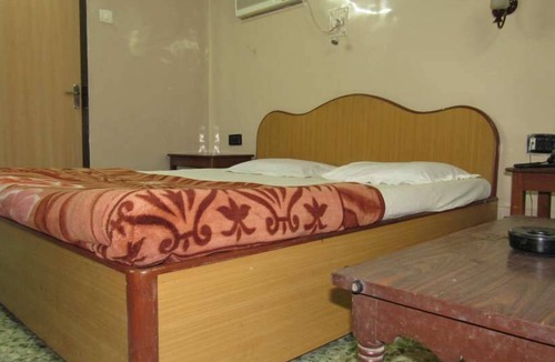 Prabhadevi Hotel | Hotel Rajdoot